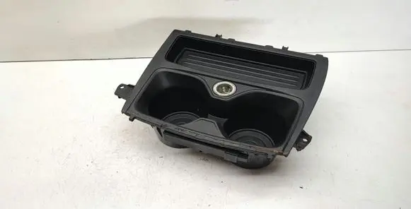 Cup holder front