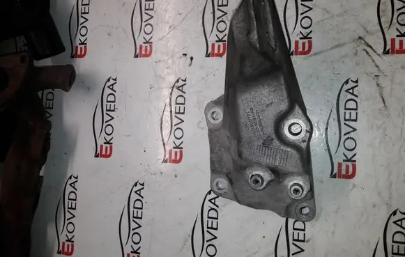 Land Rover Range Rover Sport L320 Engine mounting bracket 6H326061AB