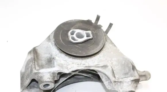 Opel Antara Engine mounting bracket