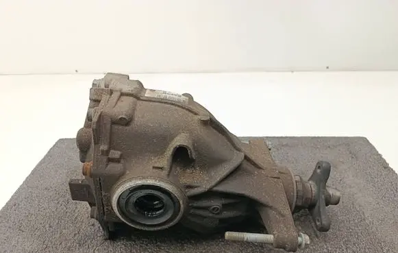 BMW 5 G30 G31 G38 Rear differential 8624221 EA0406293 9118070412250003