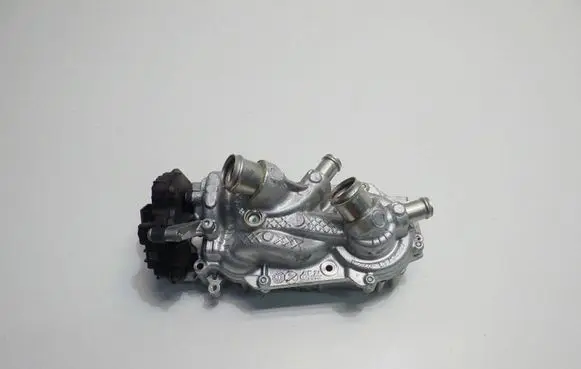 Volkswagen Taigo Water pump 05E121111R
