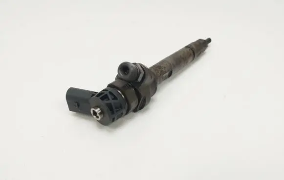 BMW 3 F30 F35 F31 Fuel injector 0445110382 7810702