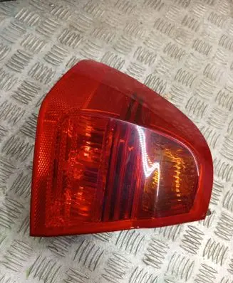 BMW 3 E90 E91 Rear/tail lights 7160061