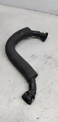 Audi A4 S4 B8 8K Breather hose/pipe 06H103221j