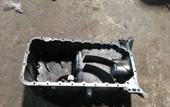 Mercedes-Benz Vito Viano W639 Oil sump R6460142402 6460142402