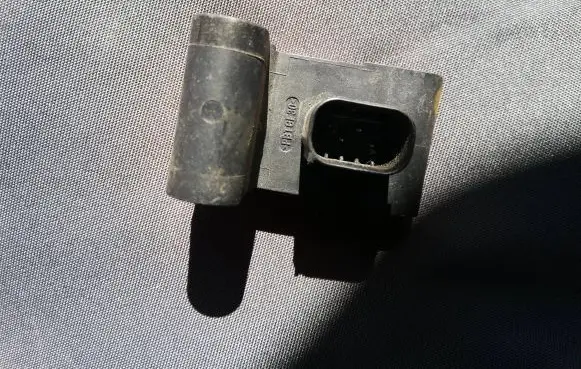BMW X5 E70 Airbag deployment crash/impact sensor 6911003