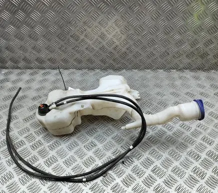 Ford Fiesta Windshield washer fluid reservoir/tank L1BB17B613AA