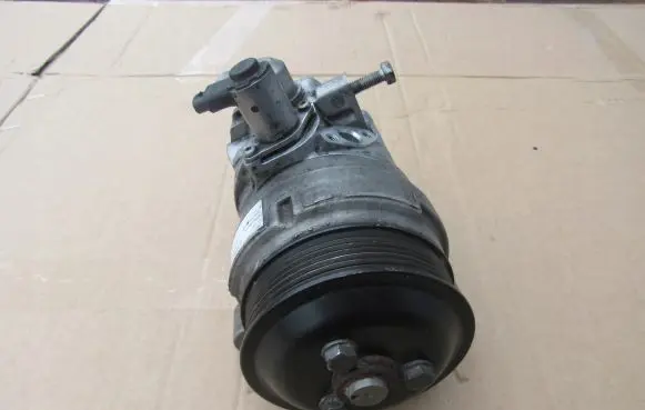 BMW X5 E70 Power steering pump 6799278