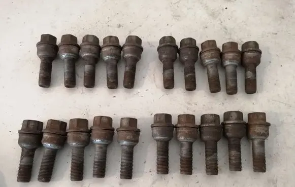 Volkswagen Transporter - Caravelle T6 Nuts/bolts 
