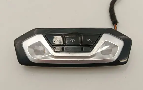 BMW 4 G22 G23 G24 G26 Rear seat light 7910813 196200653