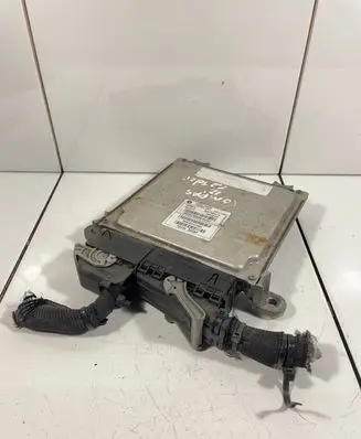 Jeep Compass Engine control unit/module 28218730 r0414a011a tnw350101464