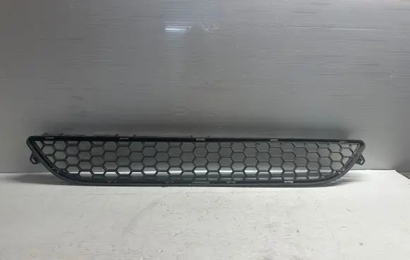 Volvo V60 Front bumper lower grill 30795022