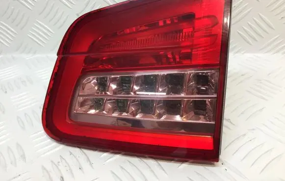 Citroen C5 Tailgate rear/tail lights 9687582980