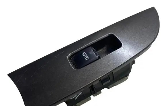 Lexus IS 220D-250-350 Electric window control switch 8403053020