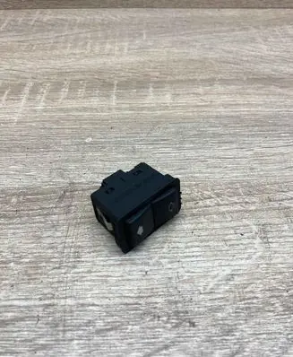 BMW 7 E38 Electric window control switch 8368974