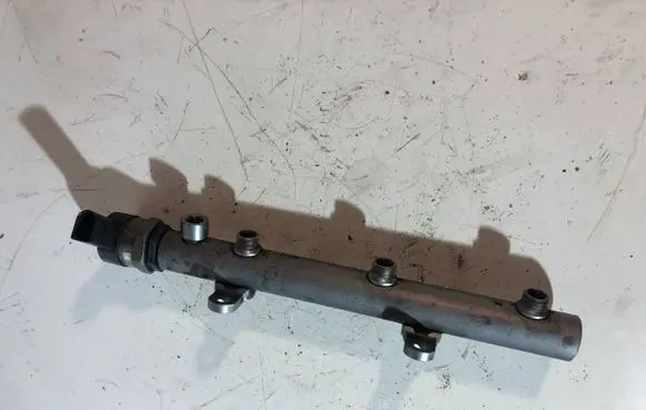 Audi Q7 4L Fuel main line pipe 059130090AG
