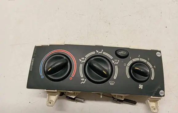 Renault Scenic I Climate control unit 651942P A53CH 100885