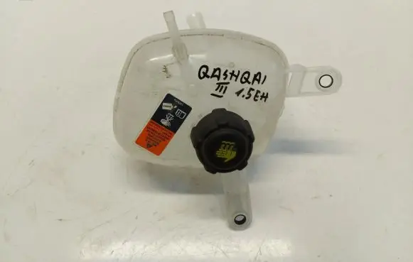 Nissan Qashqai J12 Coolant expansion tank/reservoir