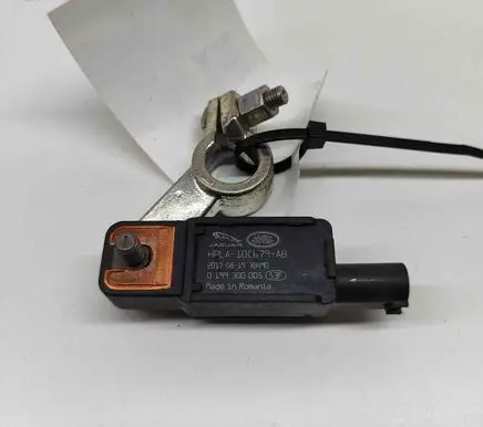 Land Rover Discovery 5 Positive wiring loom HPLA10C679AB