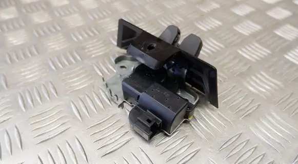 Lexus GS 250 350 300H 450H Tailgate/trunk/boot lock/catch/latch 6460030200