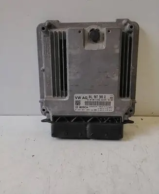 Volkswagen PASSAT B8 Engine control unit/module 04L907309R 0281031066