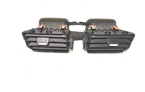 BMW 2 F45 Dash center air vent grill 9262955