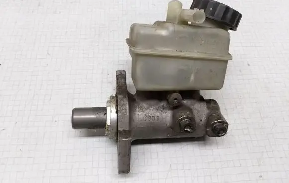 Mercedes-Benz A W168 Master brake cylinder