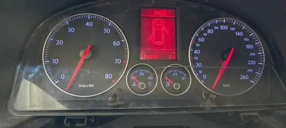 Volkswagen Touran I Speedometer (instrument cluster) 1T0920872E