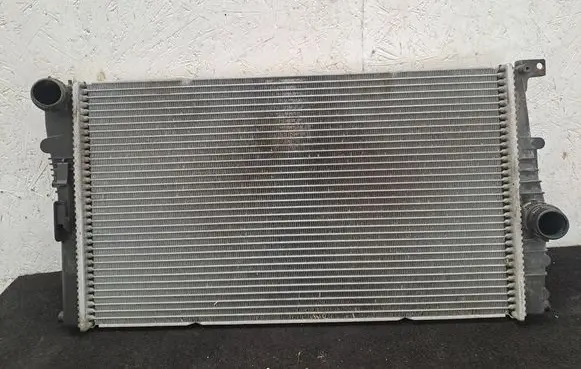 BMW 1 F20 F21 Coolant radiator 17117600511 7600511
