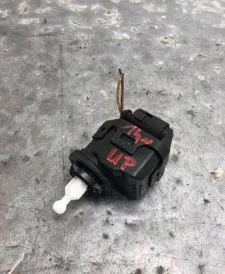 Volkswagen Up Headlight level adjustment motor 8L0941295BBILI 8L0941295B