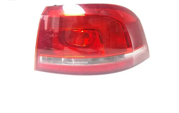 Volkswagen PASSAT B7 Rear/tail lights 3AF945096C