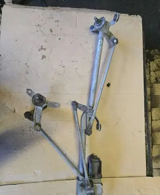 Honda Civic Front wiper linkage 