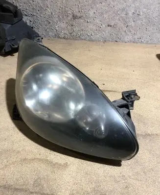 Toyota Aygo AB10 Headlight/headlamp
