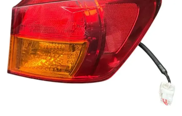 Lexus IS 220D-250-350 Rear/tail lights
