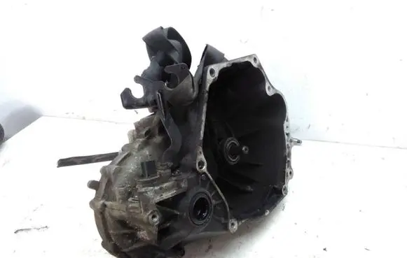 Chrysler Neon II Manual 5 speed gearbox 04668604AB AC093648