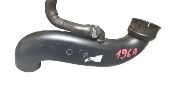 Opel Zafira B Air intake hose/pipe 55352724