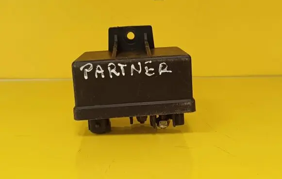 Peugeot Partner Glow plug pre-heat relay