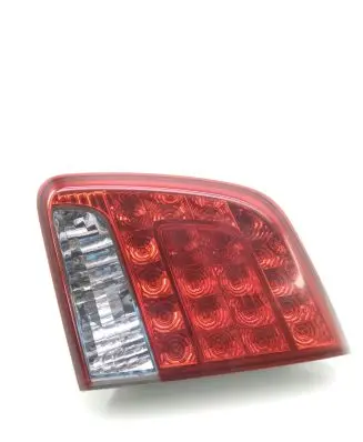 KIA Sorento Tailgate rear/tail lights