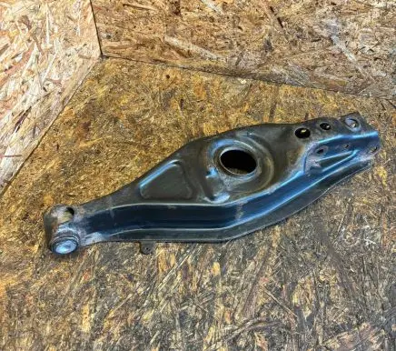 Mercedes-Benz E W124 Coil spring/strut mount 25261