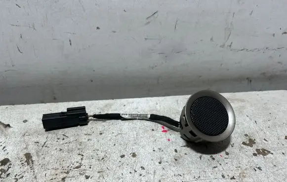 Jeep Grand Cherokee Front door high frequency speaker 68043031AC 8907019401A 19014H1T2