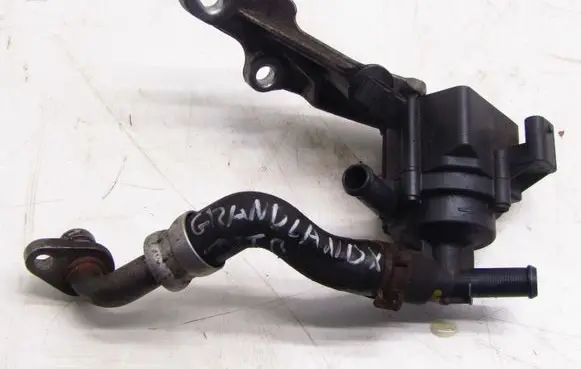 Opel Grandland X Electric auxiliary coolant/water pump 334413060