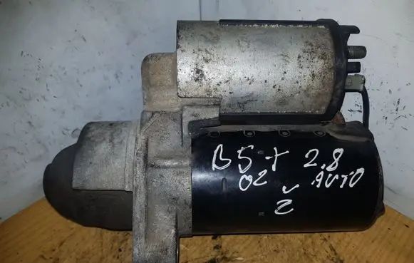 Volkswagen PASSAT B5.5 Starter motor 0001108174 078911023D