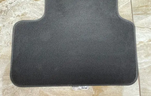 Volvo XC40 Rear floor mat 32288615 100789889