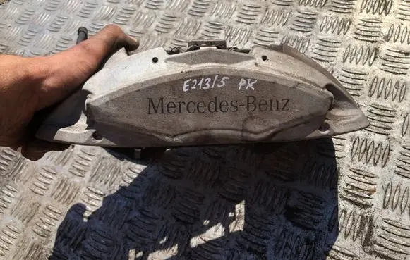 Mercedes-Benz E W213 Front brake caliper