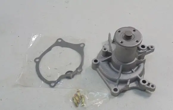 Hyundai Elantra Water pump J1515011