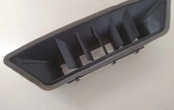 Audi Q2 - Intercooler air guide/duct channel 81B858431