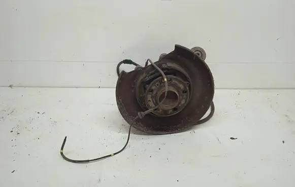 Volvo V70 Rear wheel hub spindle/knuckle 9200624