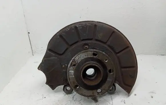 Volkswagen Tiguan Front wheel hub spindle knuckle