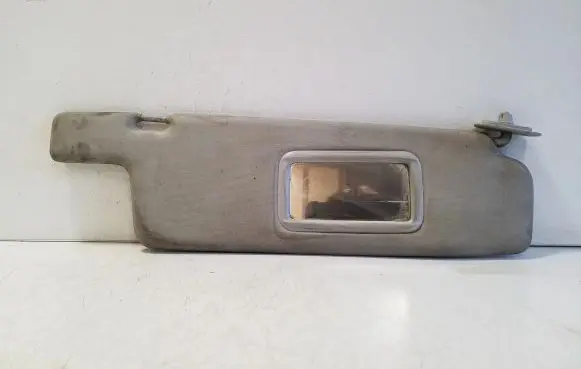 Sun visor