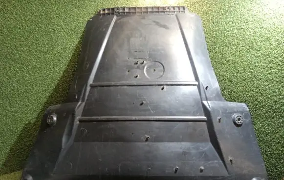 Mercedes-Benz Citan W415 Engine splash shield/under tray 758902112R 8200431054